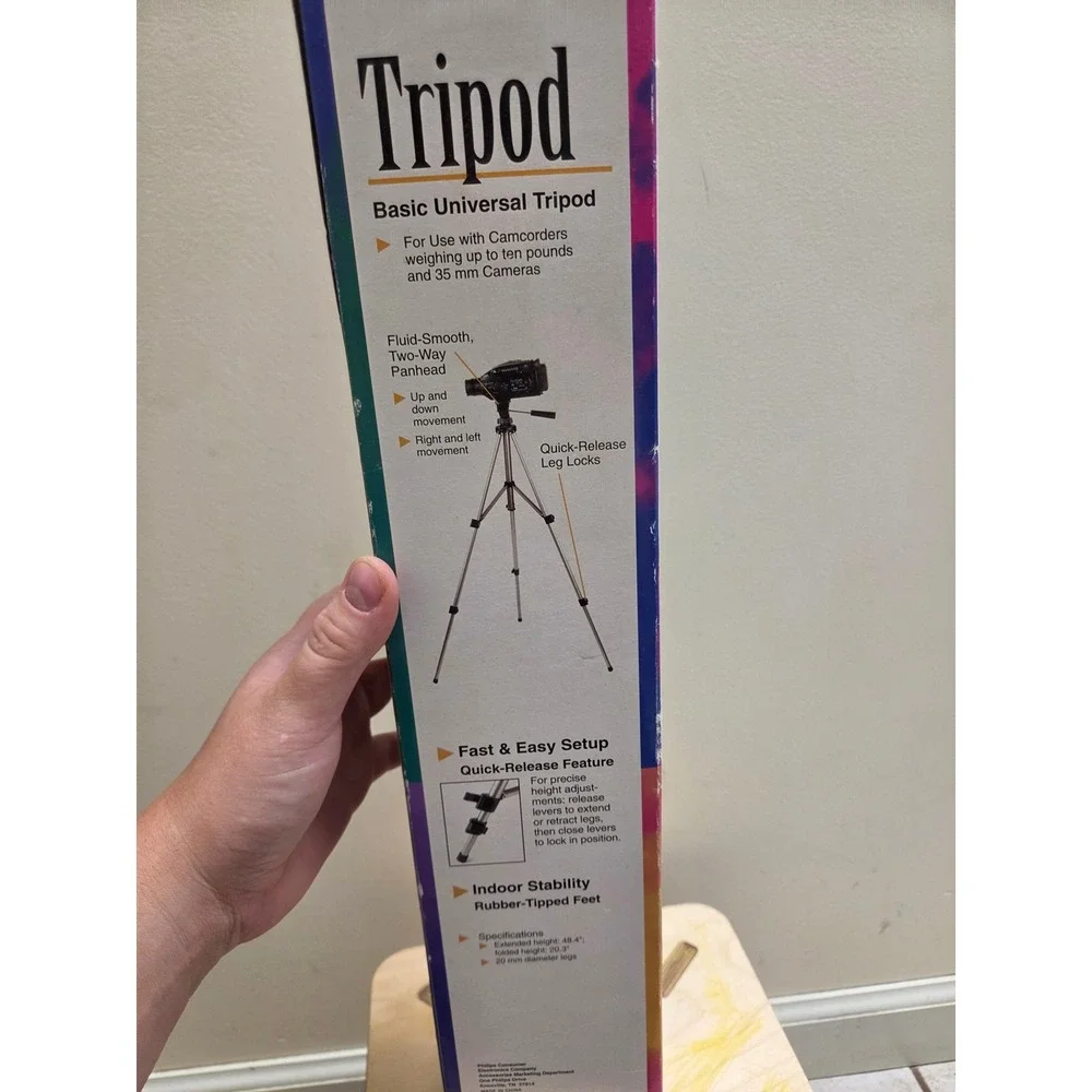 Magnavox MTRI 100 Basic Universal Tripod‎ for Camcorders and 35mm Cameras New